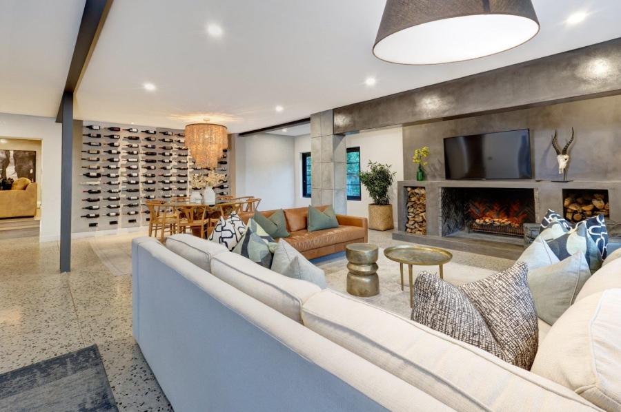 6 Bedroom Property for Sale in Welgemoed Western Cape